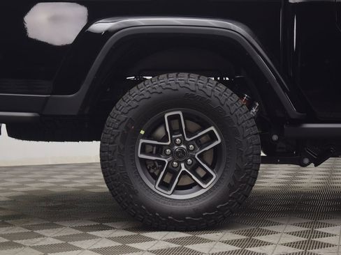 New 2026 Jeep Gladiator Mojave image 9