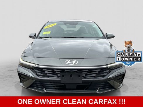 Used 2025 Hyundai Elantra SEL FWD image 2