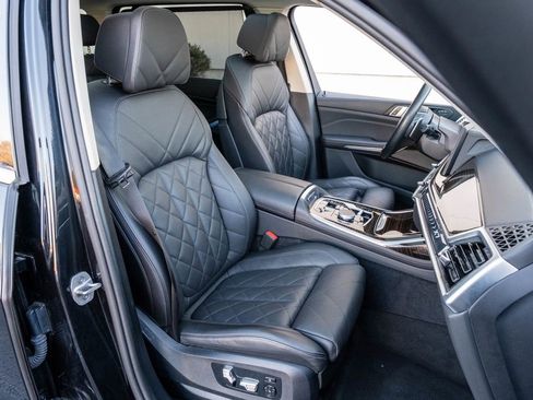 Used 2024 BMW X7 xDrive40i image 26