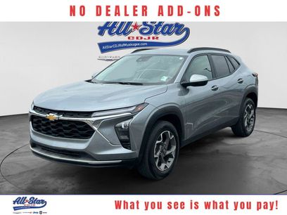 Used 2025 Chevrolet Trax LT