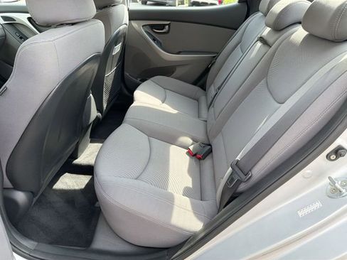 Used 2016 Hyundai Elantra SE FWD image 24