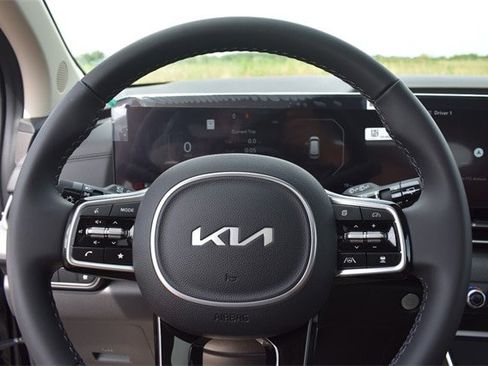 New 2026 Kia Carnival SX image 30