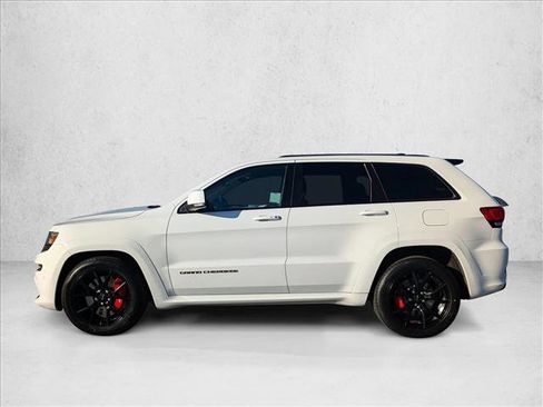Used 2016 Jeep Grand Cherokee SRT image 2