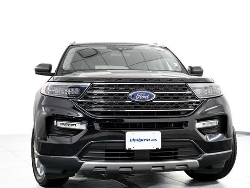 Used 2022 Ford Explorer XLT w/ Equipment Group 202A AWD/4WD image 3