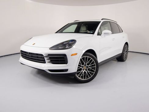 Certified 2023 Porsche Cayenne S Platinum AWD/4WD image 6