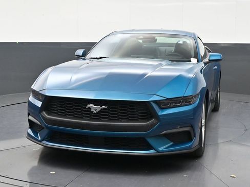 Used 2026 Ford Mustang Coupe RWD image 8