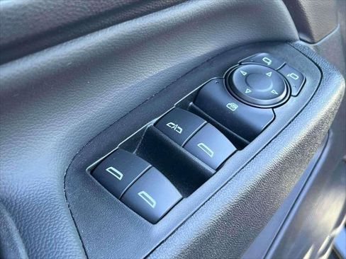 Used 2023 Chevrolet Equinox LT image 17