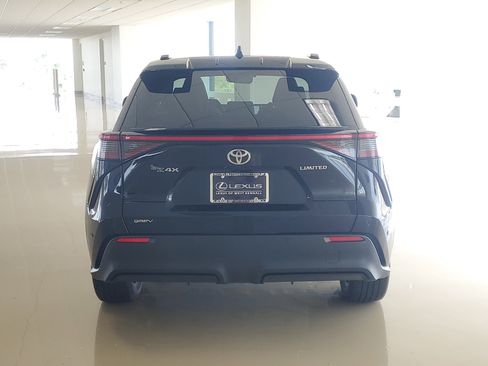 Used 2024 Toyota bZ4X FWD image 9