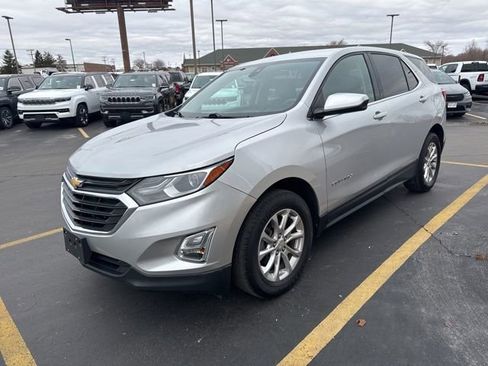 Used 2020 Chevrolet Equinox LT w/ LPO, Floor Liner Package image 4