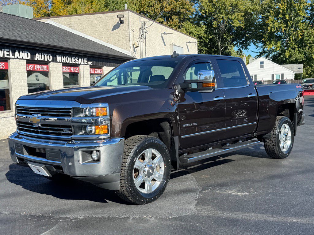 Used 2018 Chevrolet Silverado 2500 LTZ w/ LTZ Plus Package AWD/4WD image 1