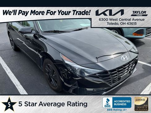 Used 2022 Hyundai Elantra SEL w/ Convenience Package FWD image 1