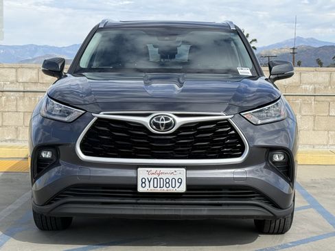 Used 2020 Toyota Highlander XLE image 6