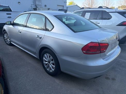 Used 2013 Volkswagen Passat 2.5 S image 2