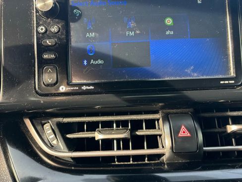 Used 2018 Toyota C-HR image 65