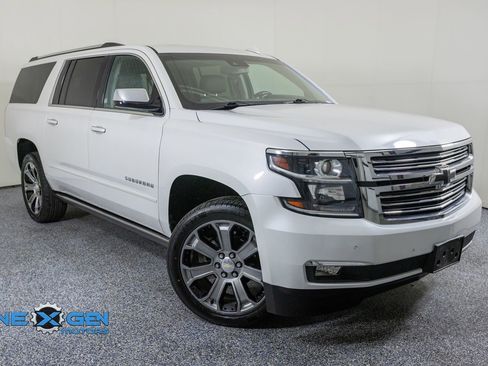 Used 2019 Chevrolet Suburban Premier AWD/4WD image 1