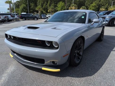 Used 2021 Dodge Challenger R/T Scat Pack RWD image 8