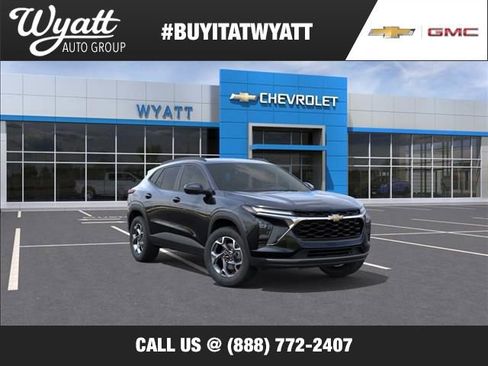 New 2026 Chevrolet Trax LT w/ Driver Confidence Package FWD image 1
