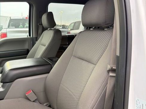 Used 2016 Ford F150 XLT w/ Equipment Group 302A Luxury image 12