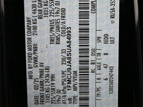 Used 2025 Ford Escape Platinum image 42