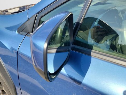 Used 2021 Subaru Crosstrek 2.0i Premium image 4