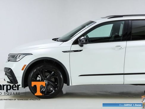 Used 2024 Volkswagen Tiguan SE R-Line AWD/4WD image 42