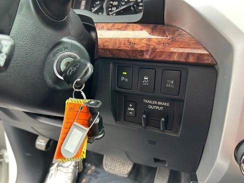 Certified 2019 Toyota Tundra 1794 Edition image 17