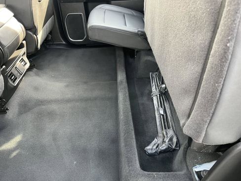 Used 2025 GMC Sierra 1500 SLT image 35