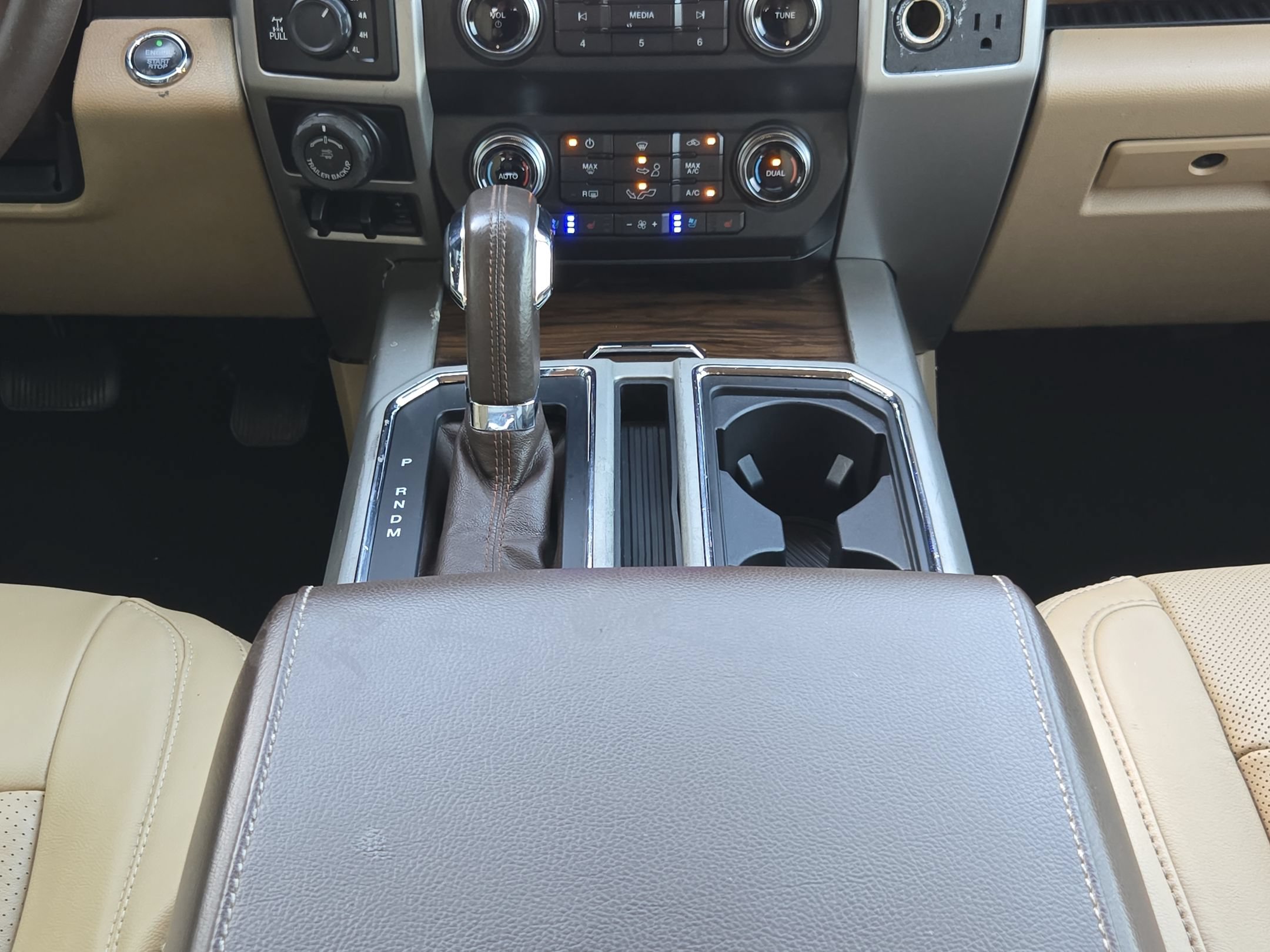 Used 2019 Ford F150 Lariat w/ Equipment Group 502A Luxury AWD/4WD image 32