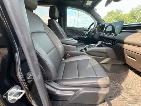 Used 2023 GMC Canyon Elevation w/ LPO, Off Road Lift Package AWD/4WD image 5