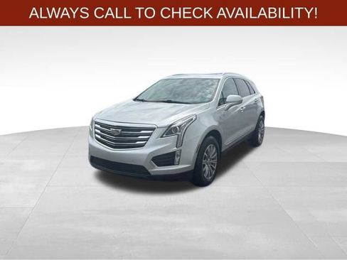 Used 2017 Cadillac XT5 Luxury AWD/4WD image 3