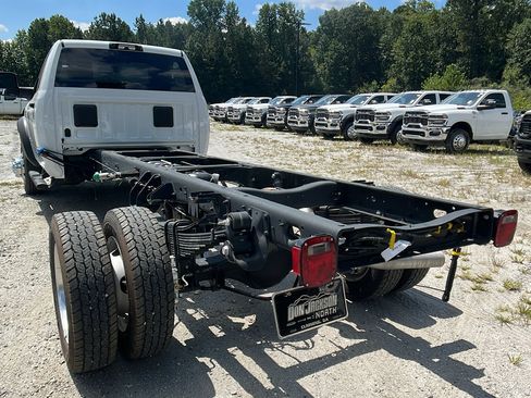 New 2025 RAM 5500 Tradesman image 10