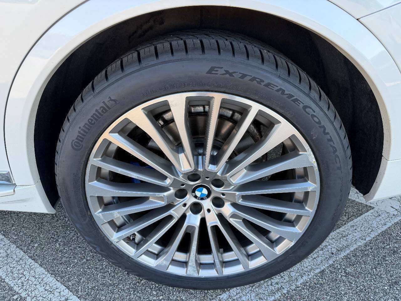 Used 2019 BMW X7 xDrive50i w/ Dynamic Handling Package AWD/4WD image 32