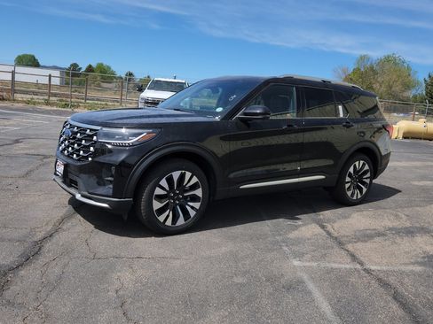 New 2026 Ford Explorer Platinum AWD/4WD image 3