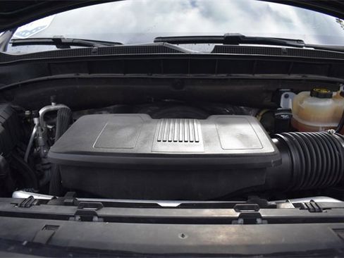 Certified 2023 Chevrolet Suburban RST w/ Sport Performance Package image 40