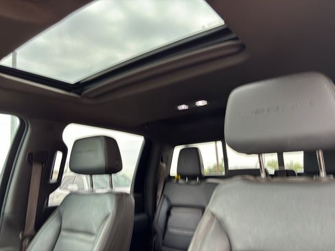 Used 2020 GMC Sierra 3500 Denali w/ Denali Ultimate Package AWD/4WD image 17