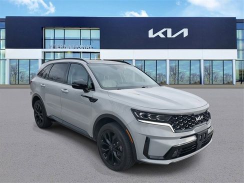 Certified 2023 Kia Sorento SX image 2