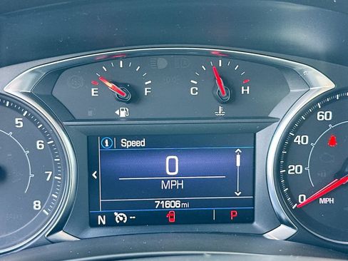 Used 2023 GMC Terrain SLE FWD image 12