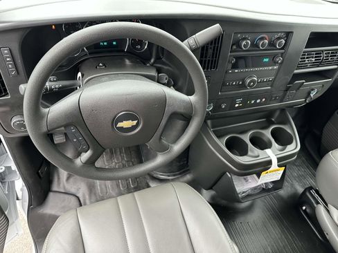 New 2025 Chevrolet Express 3500 w/ Driver Convenience Package image 8