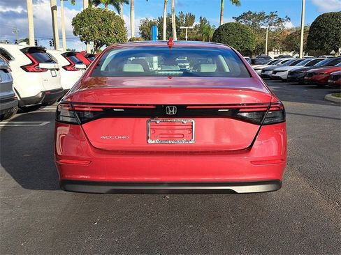 Certified 2023 Honda Accord LX image 5