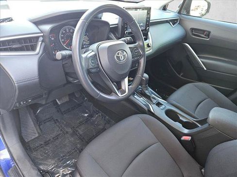 Used 2022 Toyota Corolla Cross LE FWD image 11