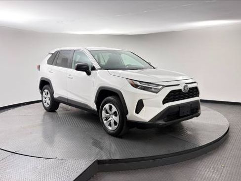 Used 2025 Toyota RAV4 LE FWD image 11