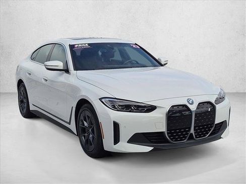 Used 2023 BMW i4 eDrive40 RWD image 3