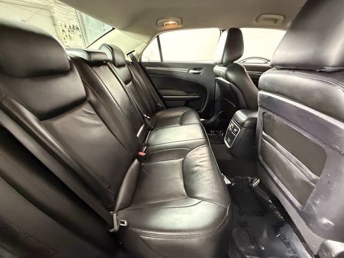 Used 2021 Chrysler 300 Touring L RWD image 37