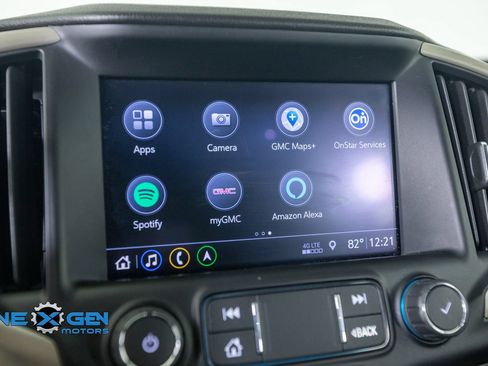 Used 2020 GMC Terrain Denali w/ Denali Premium Package AWD/4WD image 19