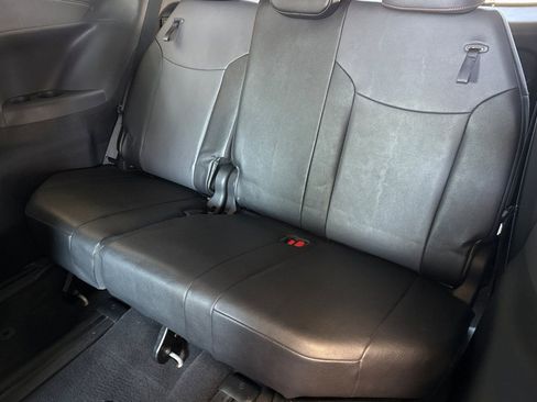 Certified 2023 Toyota Sienna XSE w/ XSE Plus Package FWD image 21