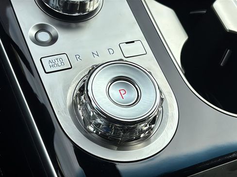 Certified 2026 Genesis GV70 2.5T AWD/4WD image 30