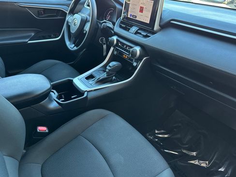 Used 2024 Toyota RAV4 LE image 13