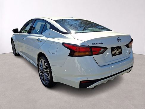 Used 2024 Nissan Altima 2.5 SL AWD/4WD image 5