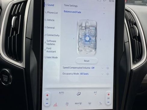 Used 2021 Ford Edge SEL w/ Cargo Accessory Package image 40