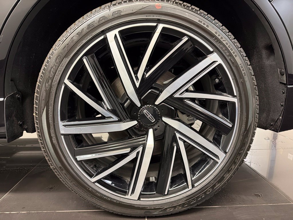 New 2026 Lincoln Aviator Black Label w/ Jet Appearance Package AWD/4WD image 7